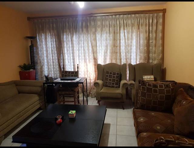 2 BEDROOM PROPERTY TO RENT IN CLUBVIEW